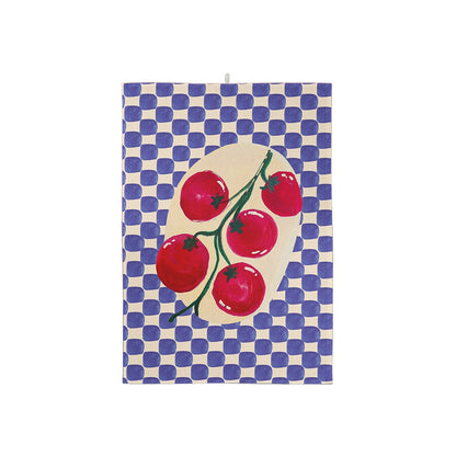 Torchon à motif damier bleu et blanc orné d'une grappe de tomates rouges