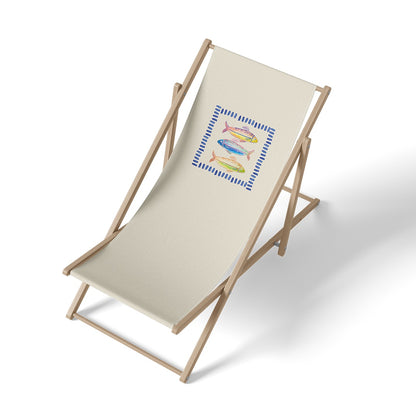 Transat fond beige avec trois poissons colorés et un cadre en pointillés bleus