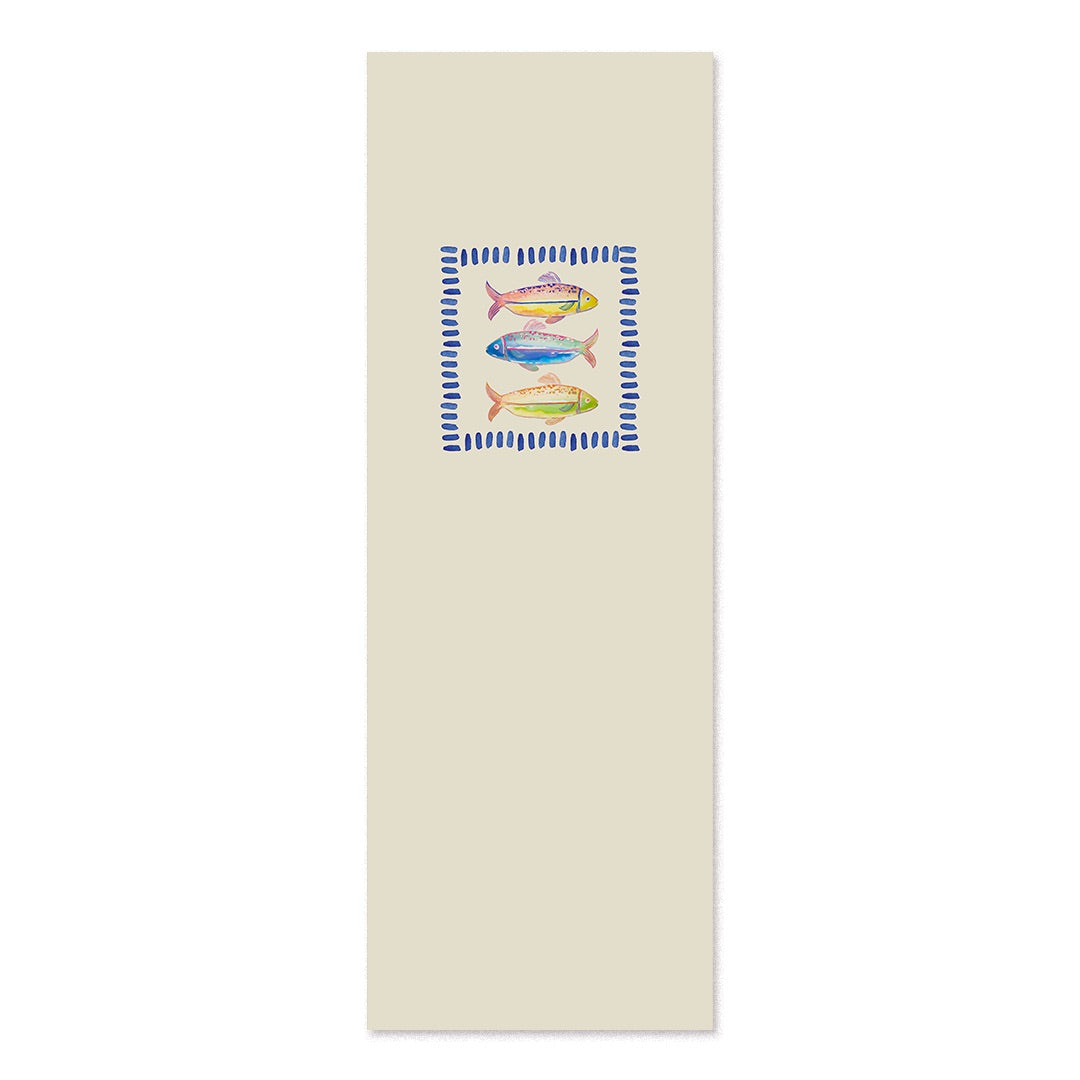Transat fond beige avec trois poissons colorés et un cadre en pointillés bleus
